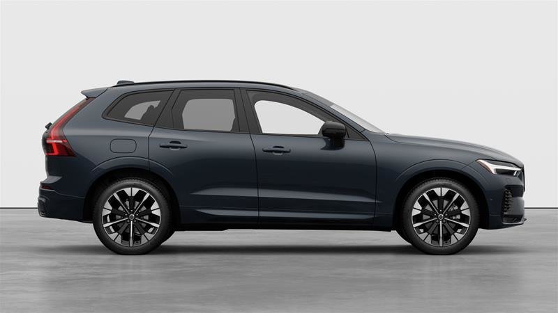 2026 Volvo XC60 Ultra Dark Theme-2