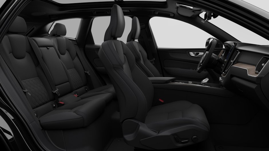 2026 Volvo XC60 Plus-12