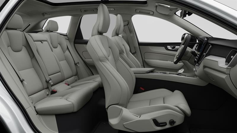 2027 Volvo XC60 Ultra (Dark Theme)-4