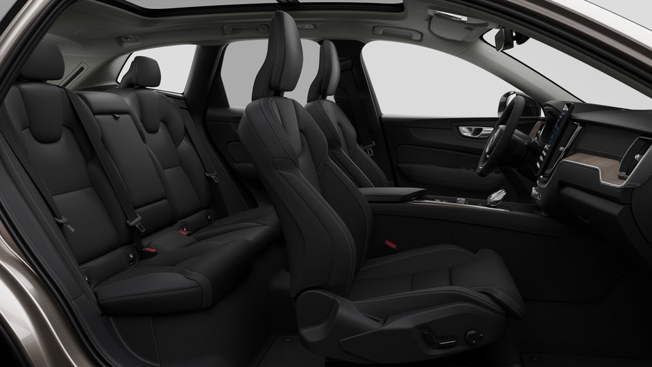 2027 Volvo XC60 Ultra (Dark Theme)-12