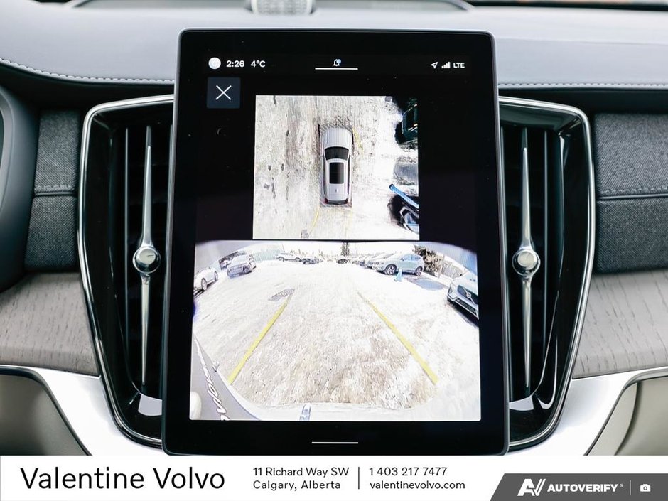 2025 Volvo XC90 Plug-In Hybrid Ultra Bright Theme-26