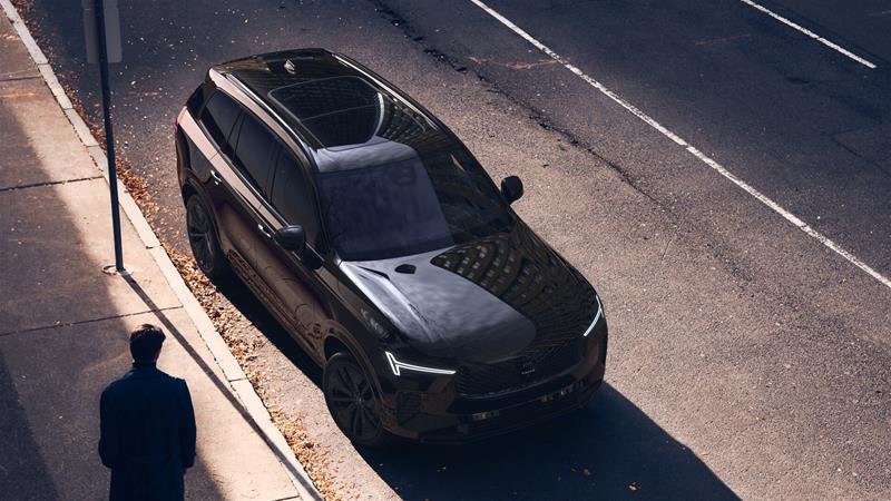 2027 Volvo XC90 Plug-In Hybrid Ultra Black Edition-1