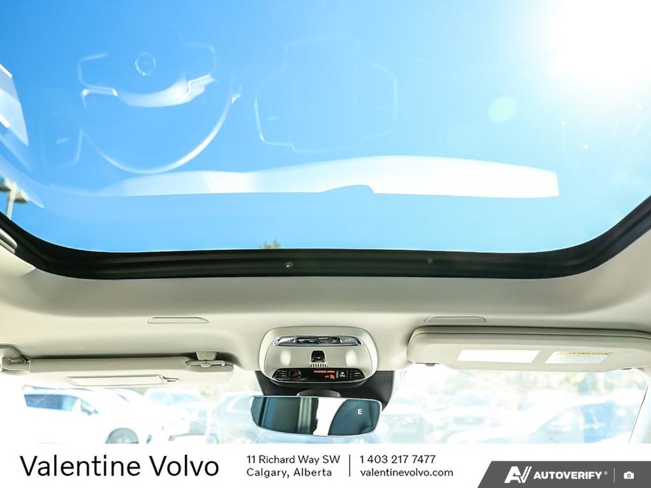 2021 Volvo XC90-24