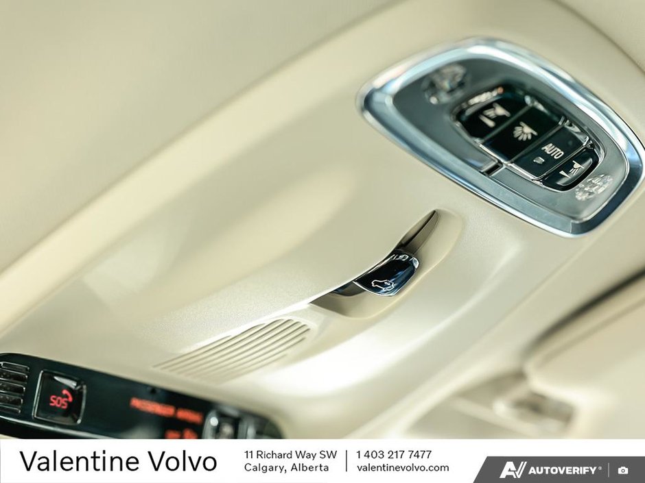 2021 Volvo XC90-21
