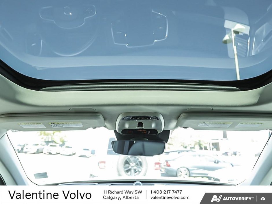 2022 Volvo XC90 Inscription-25