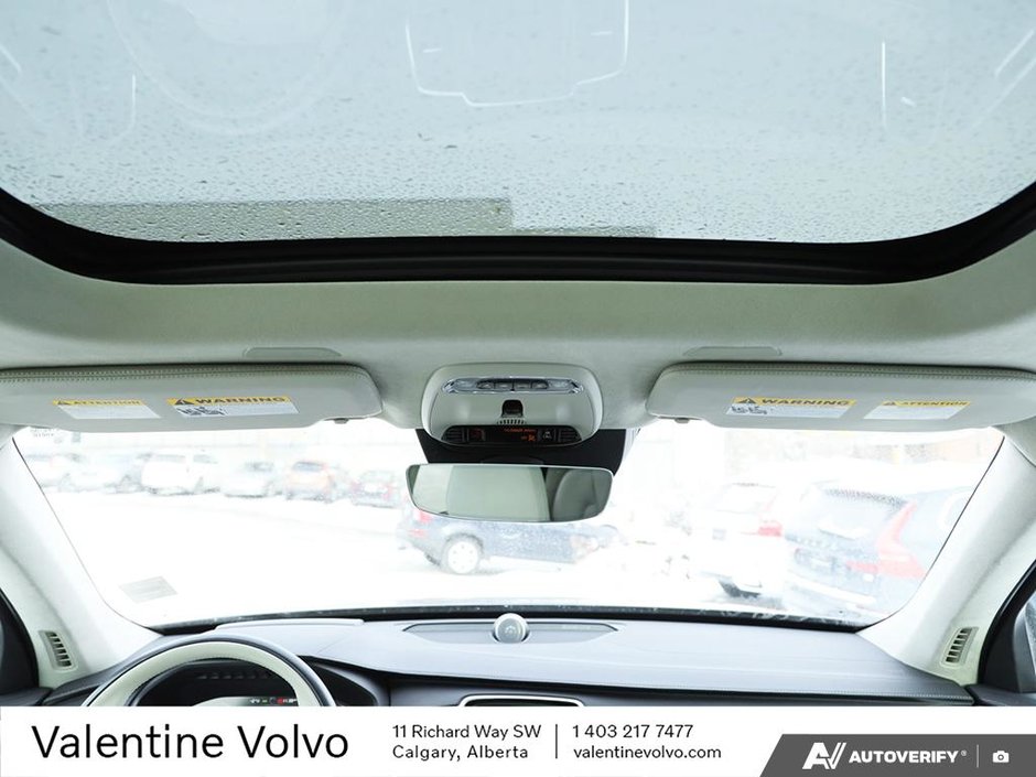 2022 Volvo XC90 Inscription-25