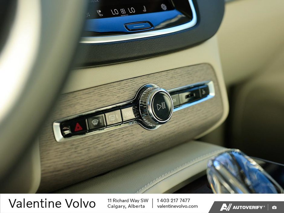 2023 Volvo XC90 Ultimate Dark Theme-21
