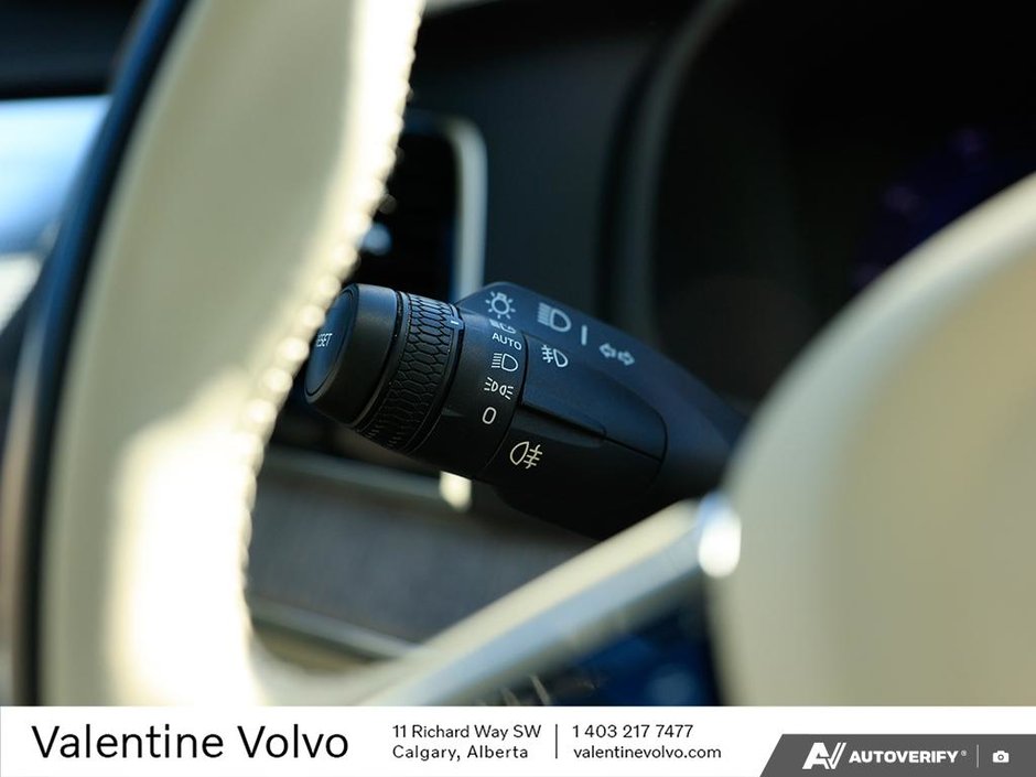 2023 Volvo XC90 Ultimate Dark Theme-16
