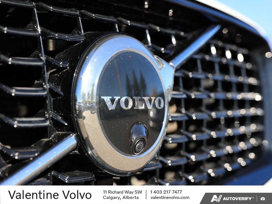 2023 Volvo XC90 Ultimate Dark Theme-8