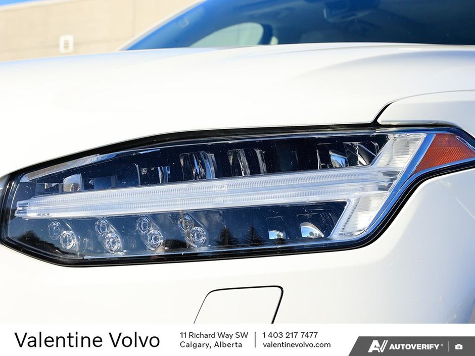 2023 Volvo XC90 Ultimate Dark Theme-9