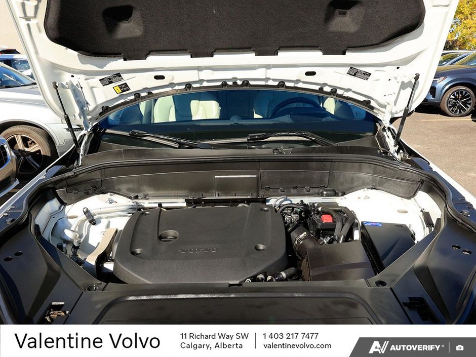 2023 Volvo XC90 Ultimate Dark Theme-7