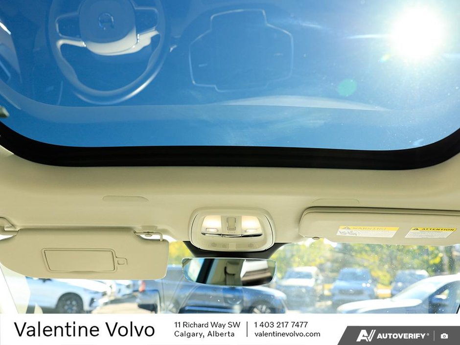 2023 Volvo XC90 Ultimate Dark Theme-26