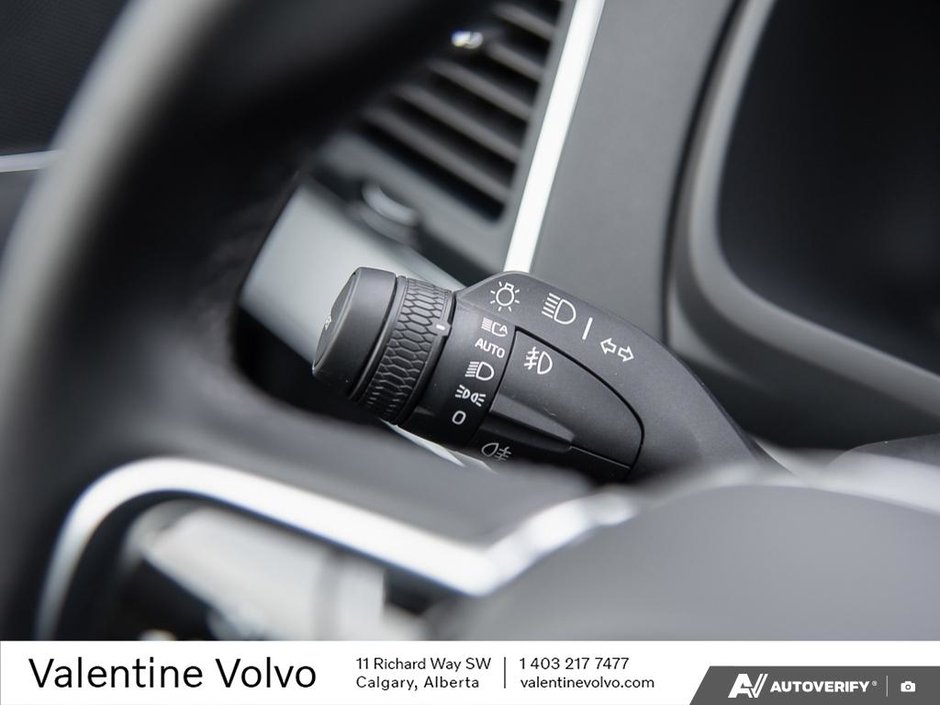 2023 Volvo XC90 Core-15