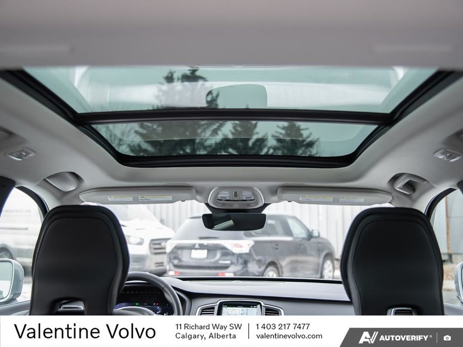 2023 Volvo XC90 Core-25