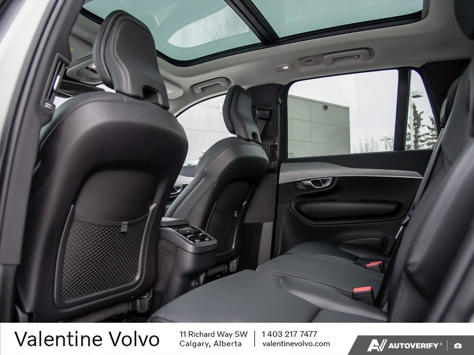 2023 Volvo XC90 Core-23