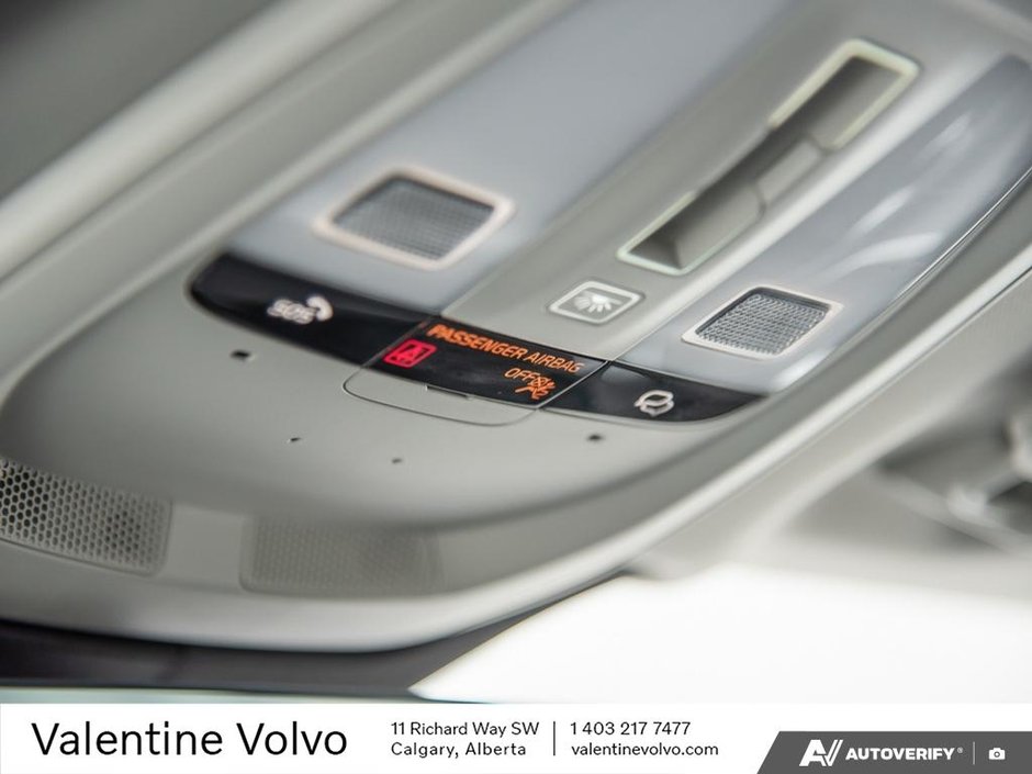 2023 Volvo XC90 Core-21