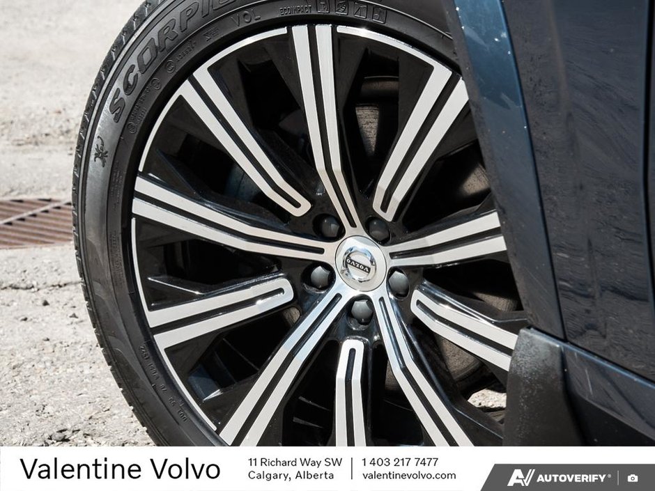 2023 Volvo XC90-5