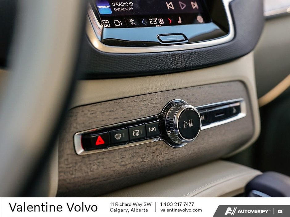2024 Volvo XC90 Plus Bright Theme-18