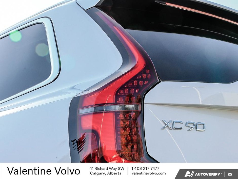 2025 Volvo XC90 Core Bright Theme-11