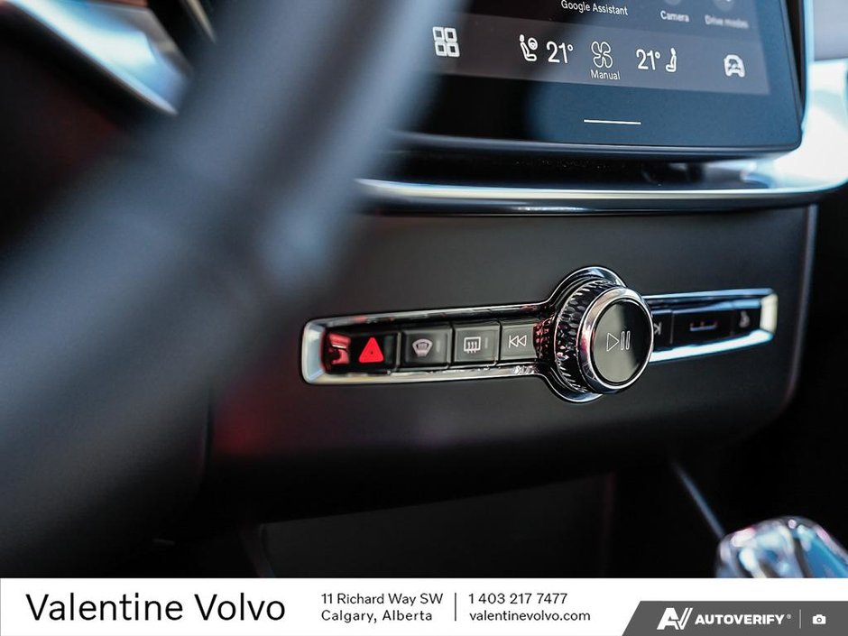2025 Volvo XC90 Core Bright Theme-19