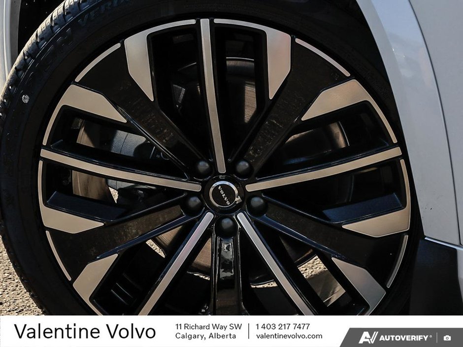 2025 Volvo XC90 Core Bright Theme-5