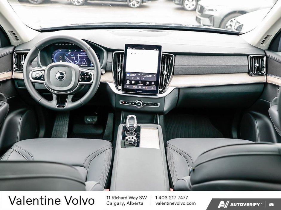 2025 Volvo XC90 Core Bright Theme-24