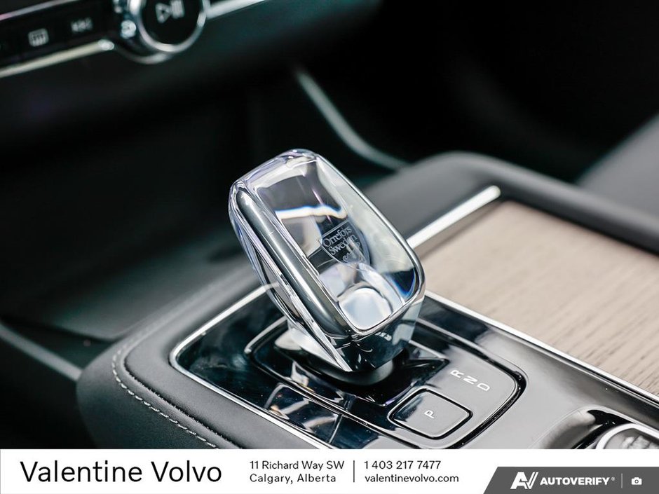 2025 Volvo XC90 Core Bright Theme-17