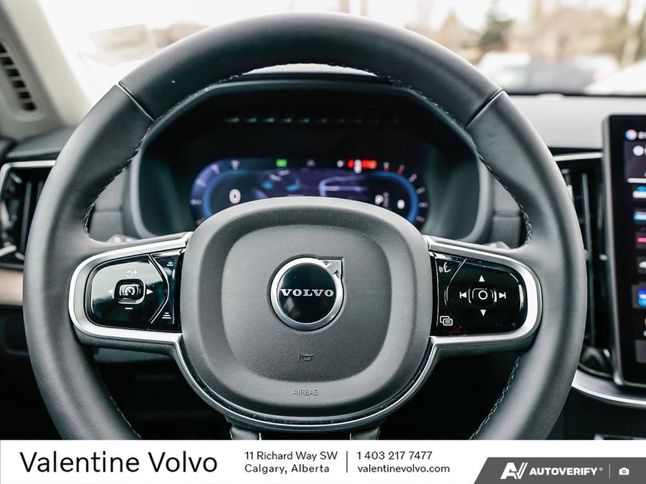 2025 Volvo XC90 Core Bright Theme-12
