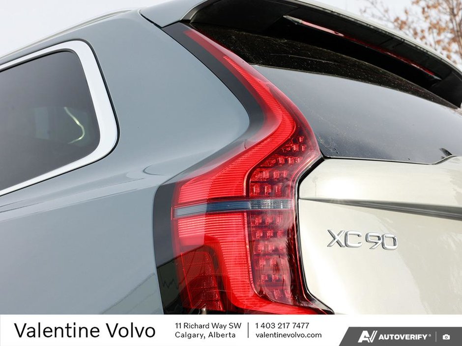 2025 Volvo XC90 Plus Bright Theme-11