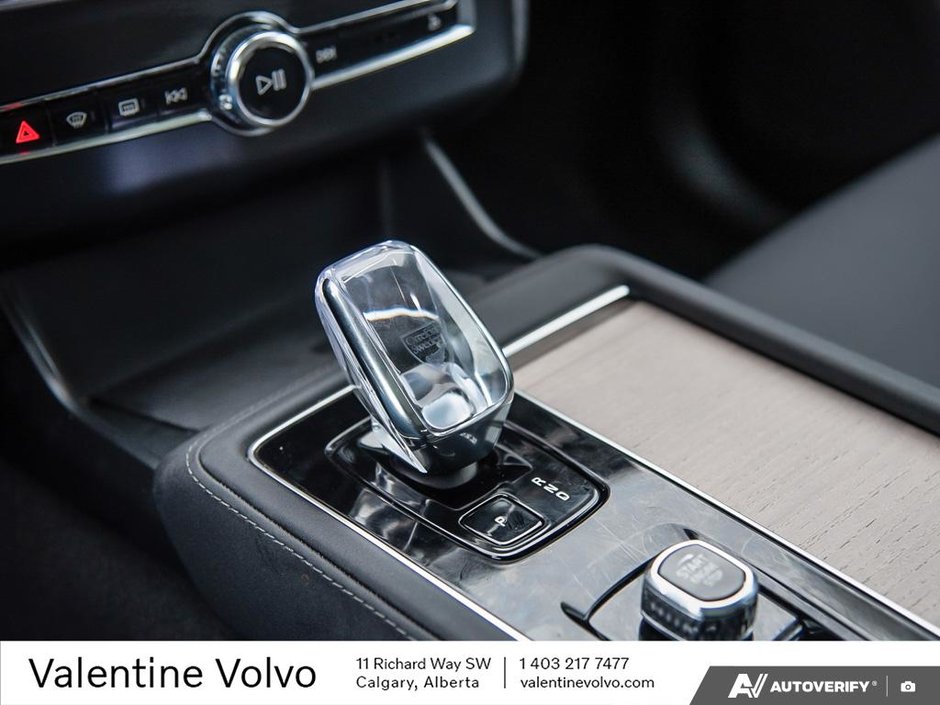 2025 Volvo XC90 Core Bright Theme-18