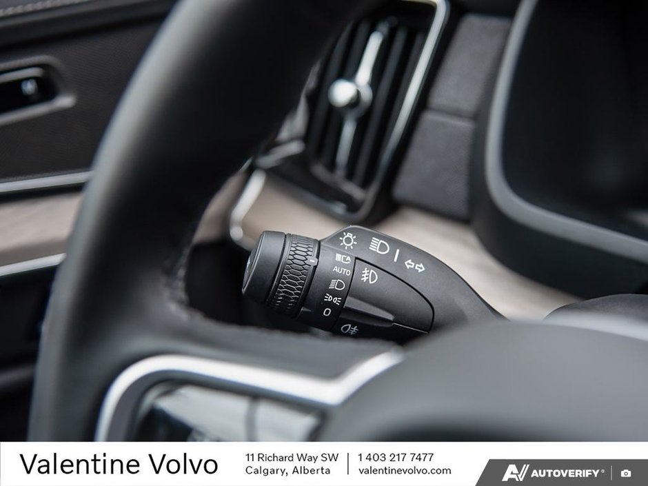 2025 Volvo XC90 Core Bright Theme-15