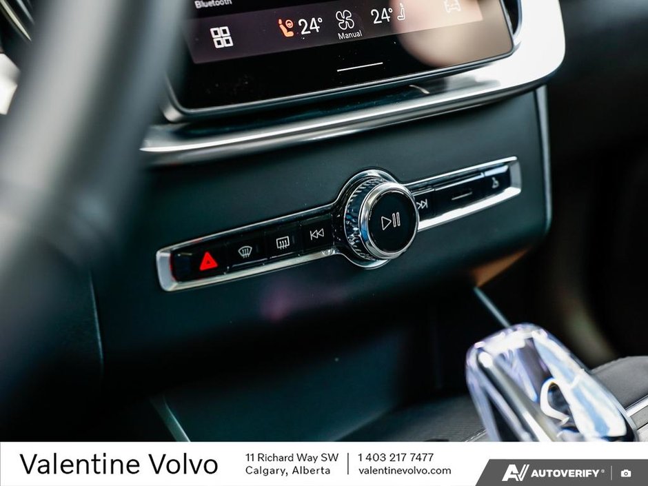 2025 Volvo XC90 Ultra Bright Theme-19