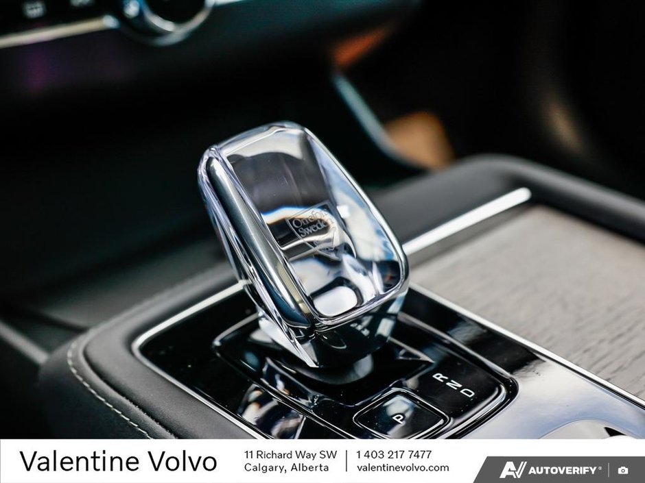 2025 Volvo XC90 Ultra Bright Theme-18