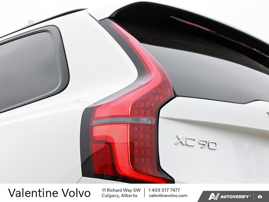2026 Volvo XC90 Ultra Dark Theme-11