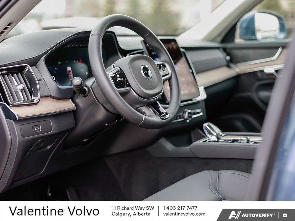 2026 Volvo XC90 Core Bright Theme-12