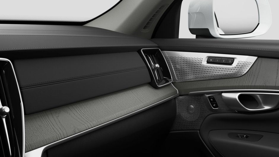 2027 Volvo XC90 Plug-in hybrid Ultra 7-Seater (Bright Theme)-8