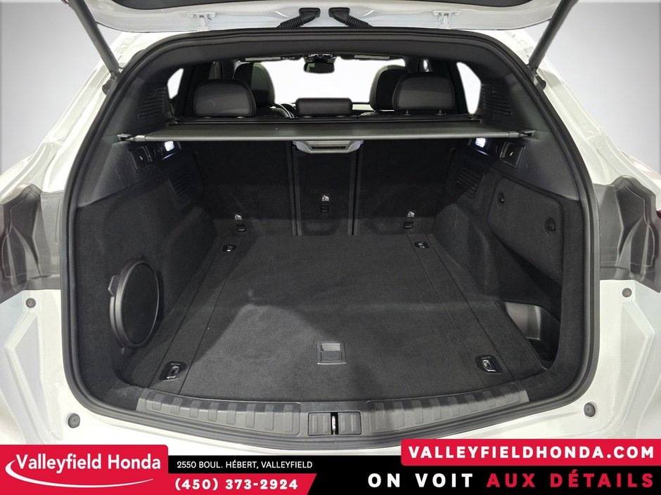 Alfa Romeo Stelvio Veloce AWD IMPECCABLE! 2022-12