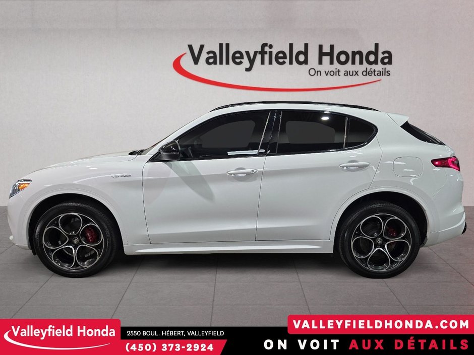 Alfa Romeo Stelvio Veloce AWD IMPECCABLE! 2022-11