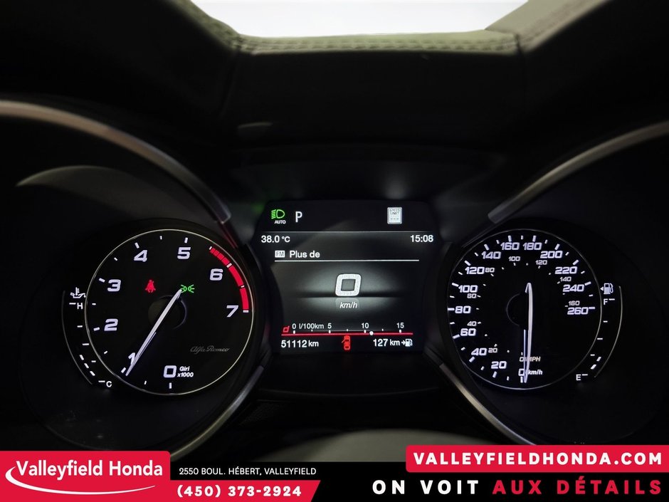 Alfa Romeo Stelvio Veloce AWD IMPECCABLE! 2022-28