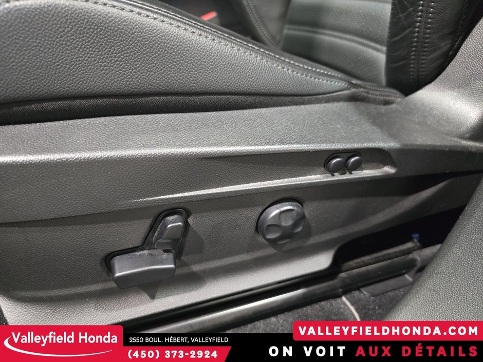 Alfa Romeo Stelvio Veloce AWD IMPECCABLE! 2022-21