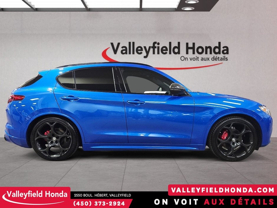 Alfa Romeo Stelvio VELOCE AWD LOADED 2023-5