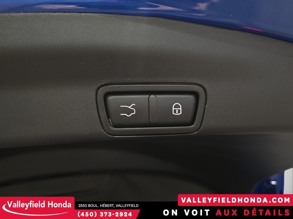 Alfa Romeo Stelvio Veloce AWD 2023-12