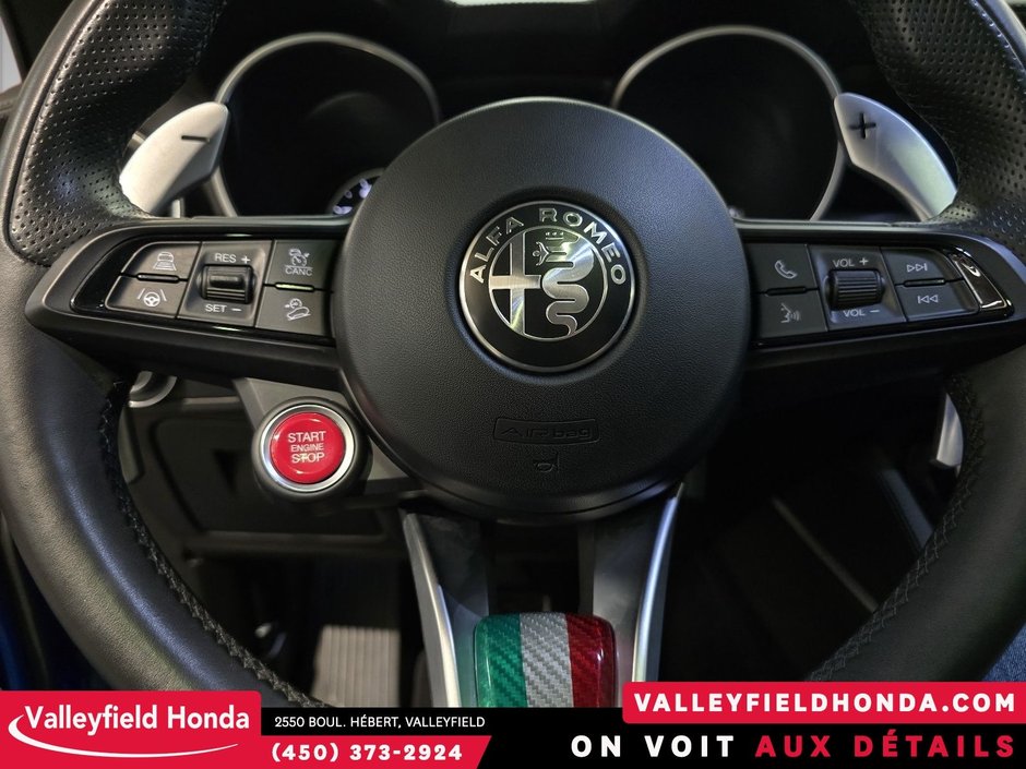 Alfa Romeo Stelvio Veloce AWD 2023-22