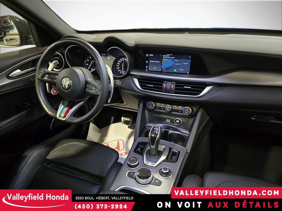 Alfa Romeo Stelvio Veloce AWD 2023-19