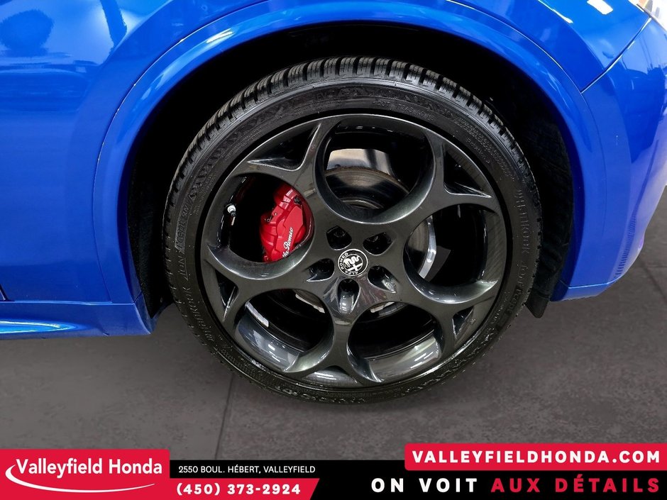 Alfa Romeo Stelvio VELOCE AWD LOADED 2023-10