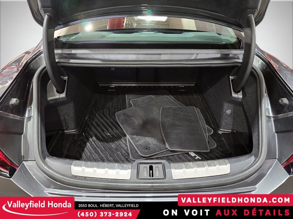 Audi e-tron GT AWD 522HP - Premium Package 2022-9