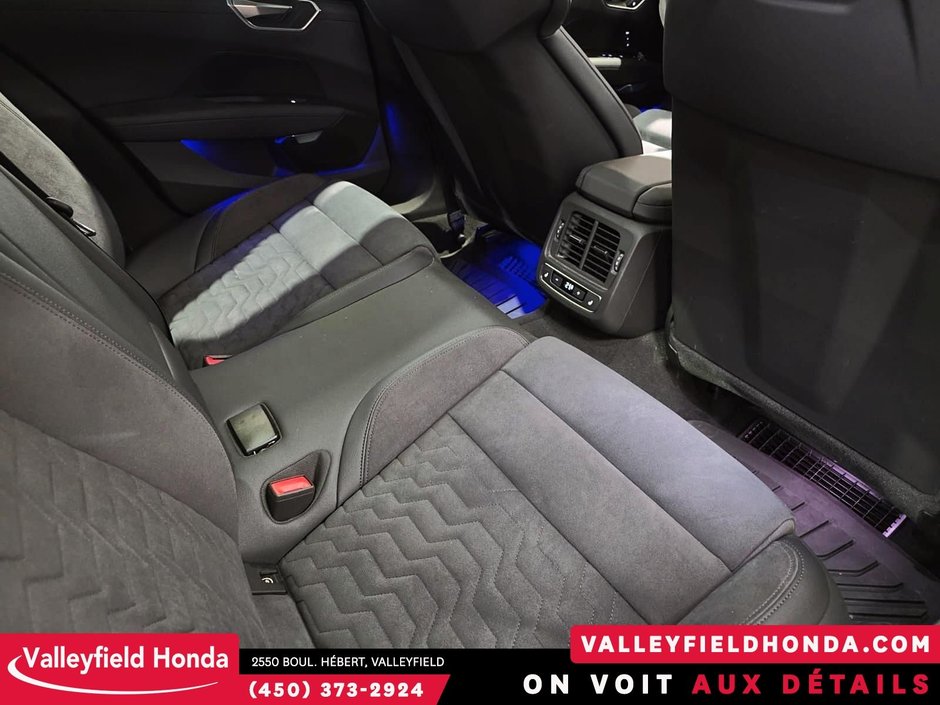 Audi e-tron GT AWD 522HP - Premium Package 2022-13