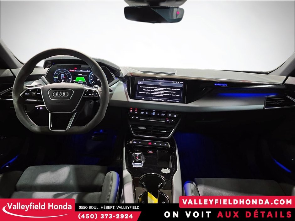 Audi e-tron GT AWD 522HP - Premium Package 2022-15