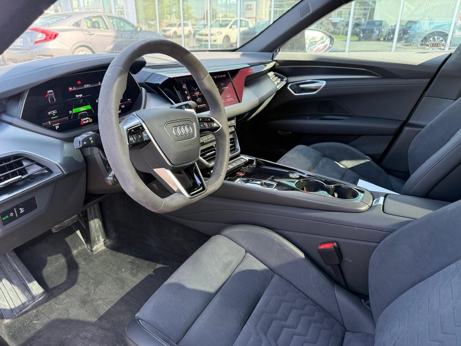 2022 Audi e-tron GT BASE 383KM AUTONOMIE-8