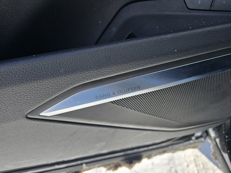 2022 Audi e-tron Sportback Technik 55 Sportback Black Optics Package-1